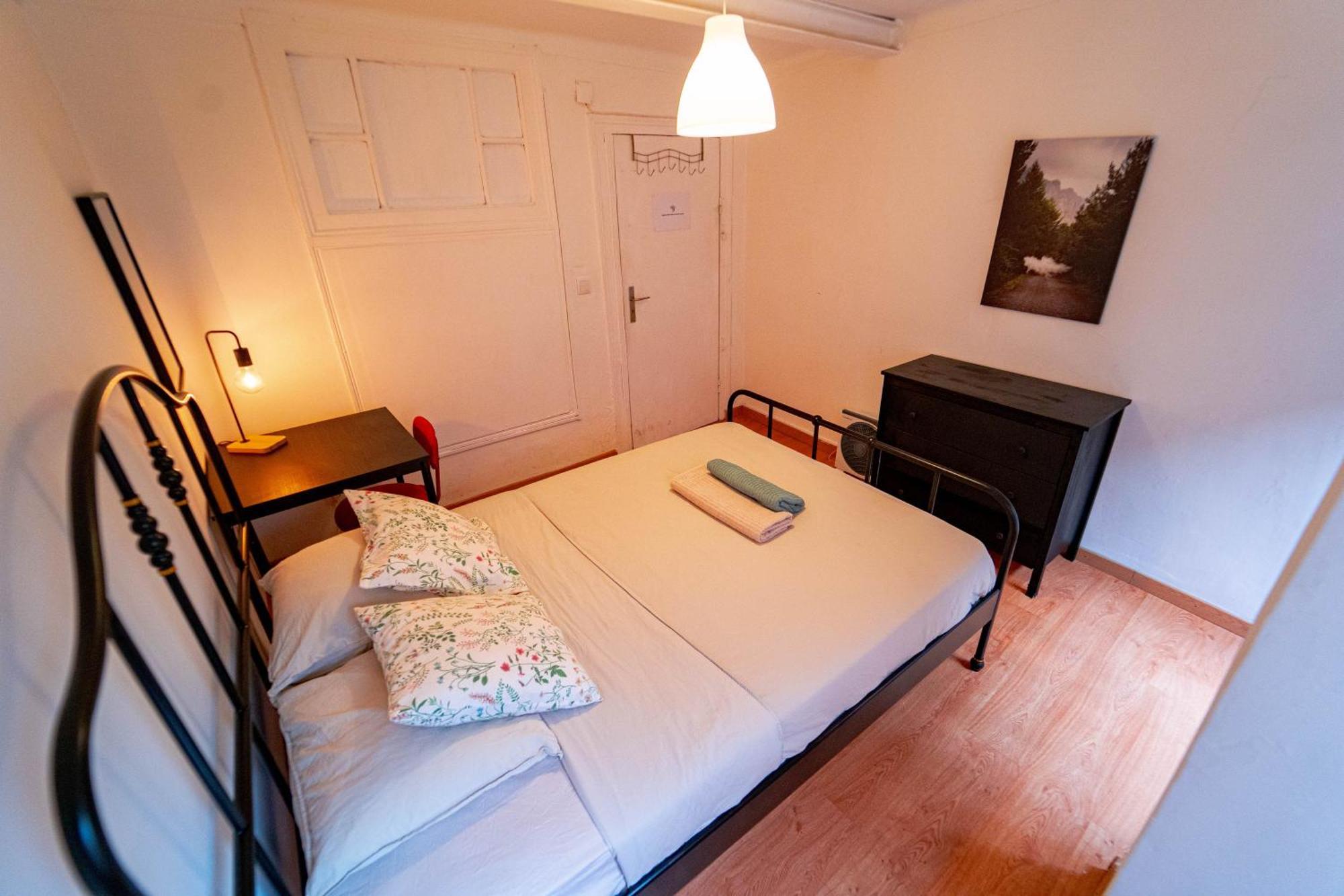 Quarto em Acomodações Particulares Bedrooms In Bairro Alto