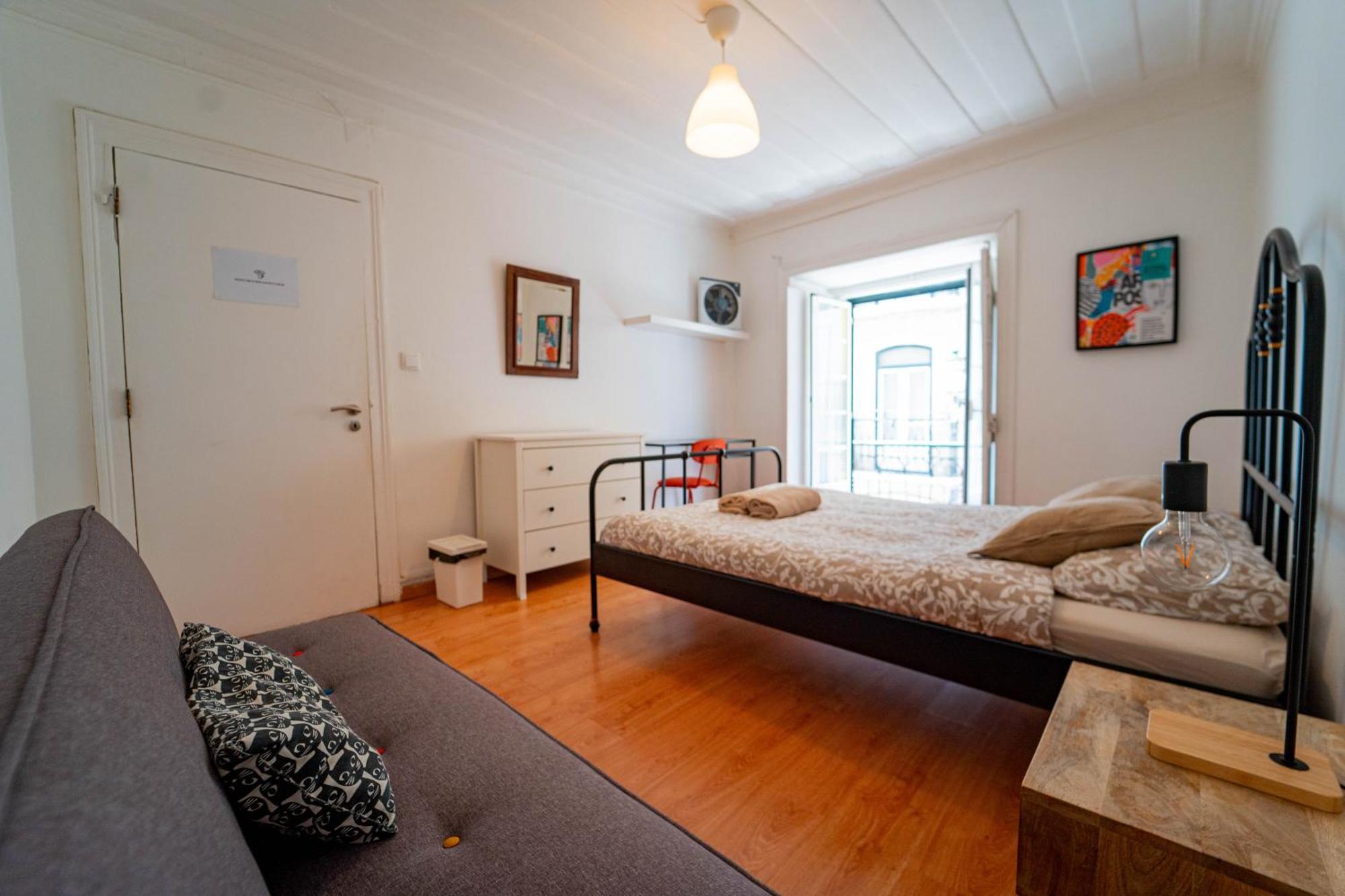 Quarto em Acomodações Particulares Bedrooms In Bairro Alto