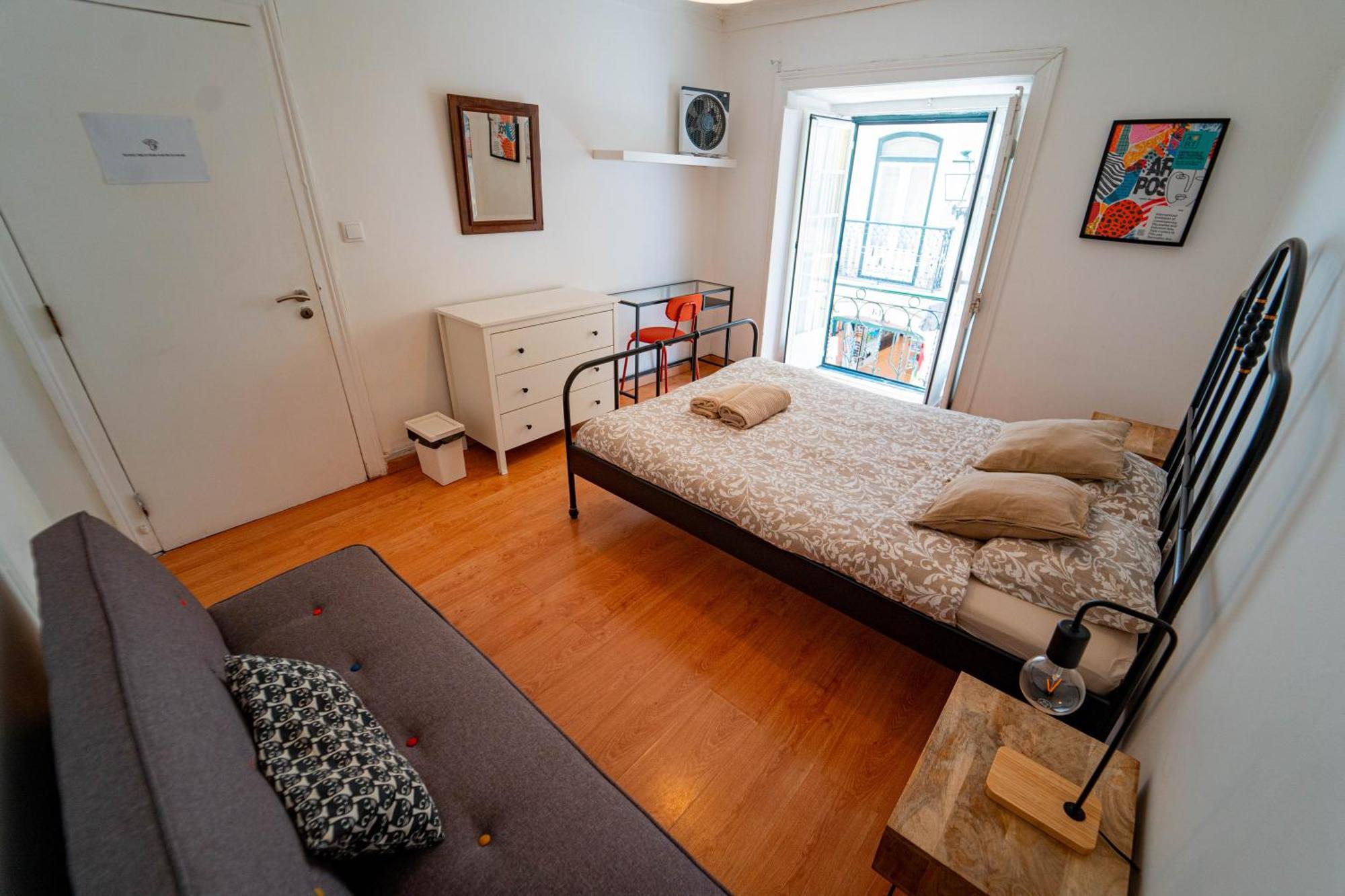 Bedrooms In Bairro Alto Quarto em Acomodações Particulares Lisboa